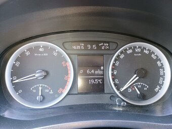 Škoda Roomster 1.4 16 v 63kw - 8