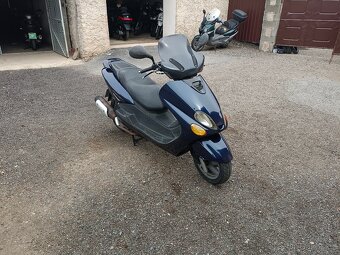 Yamaha Majesty 125 - 8