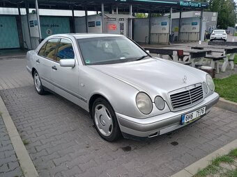 Mercedes w210 e240 nová stk - 8
