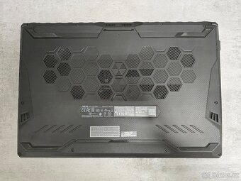 Herní notebook ASUS TUF Gaming 17 - i5/RTX 3050/16GB RAM - 8