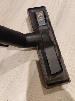 prodám tyčový vysavač KÄRCHER VC5 - 8