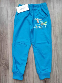 Chlapecké tepláky dino, auta, letadla nové - 8