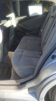 Prodám Nissan Altima - 8