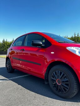 Toyota Yaris - 8