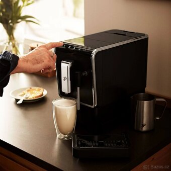 Kávovar plnoautomaticky Tchibo Esperto Latte nový - 8