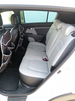 Kia Sportage 1.7CRDI 85kW, Navi, xenony, kůže - 8