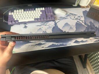 Herní Notebook Acer Nitro V15 - 8