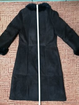 Dámský tmavě hnědý kožich z pravé kožešiny - 8