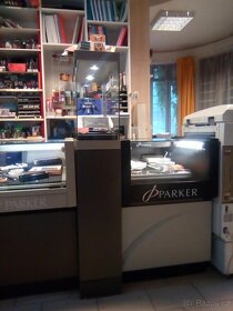 Multifunkční vitríny Parker a Waterman (celkem 3 kusy) - 8