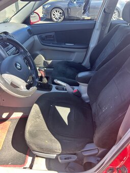 Kia Cerato 2.0i 105kw - 8
