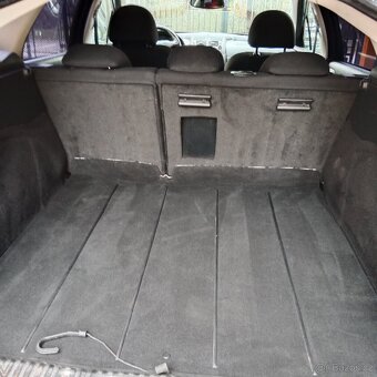 Peugeot 407 SW - 8