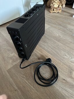 Záložní zdroj Eaton Ellipse PRO 1600 USB - 8