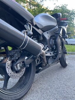 Yamaha r6 - 8