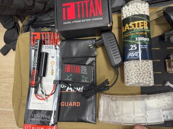 Airsoftová zbraň RRA SA-E07 EDGE a vybavení - 8
