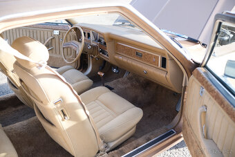 Mercury Monarch Ghia V8 1975 2-Door - 8