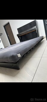 Futon, gauč, postel - 8