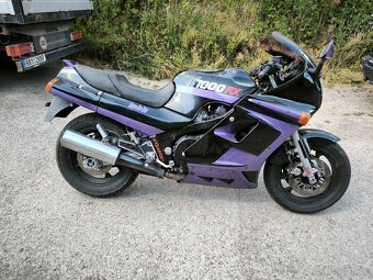 Kawasaki gpz 1000 rx - 8