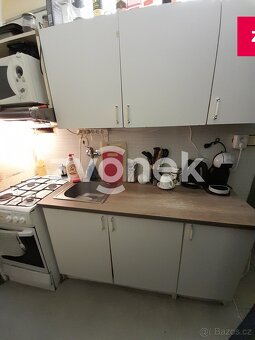 1+kk s balkónem, pěkné a klidné prostředí Zlína - 8