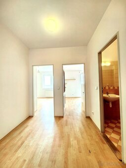 Prodej bytu 2kk s balkonem, 51m2, klidná lokalita - 8