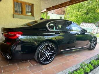BMW 750D M-Sport, xDrive, 2018, najeto jen 92500km, TOP STAV - 8