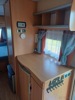 Hymer living 425 - 8