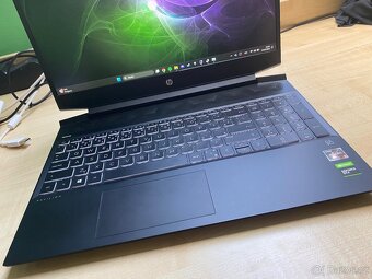 HP PAVILION GAMING 15-Ryzen 5,GTX 1650, SSD 512GB, 15,6" - 8