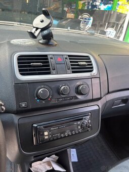 Roomster 1.4 tdi - 8