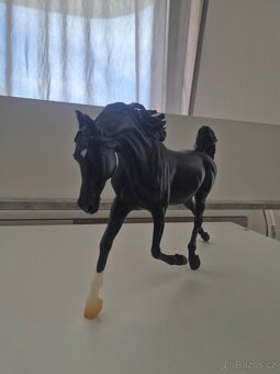 Breyer Traditional - 8