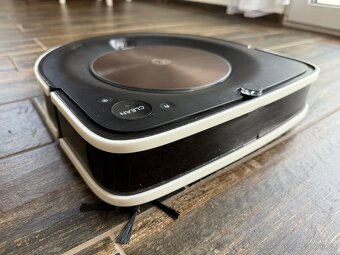 Robotický vysavač Roomba S9+ s dokem a příslušenstvím - 8