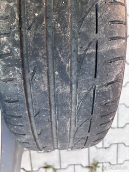 kola Mercedes-Benz - 8