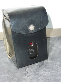 Starý fotoaparát Lubitel-2 - 8