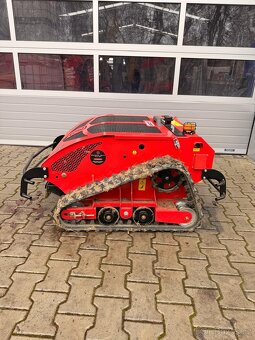 Profesionální - Dálkově ovládaná sekačka na trávu ZANON - 8