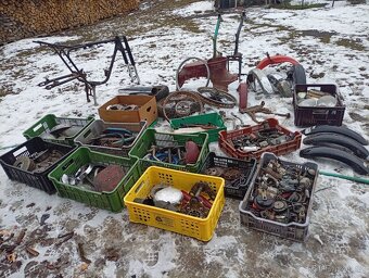 Jawa ČZ pionýr - 8