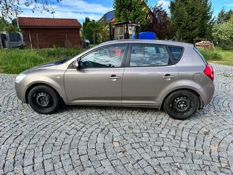 Kia cee’d 1.6 CVVT, 93 kW, r. v. 2009 - 8