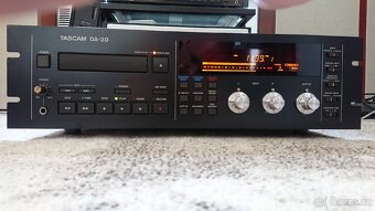 TASCAM DA-30 - 8