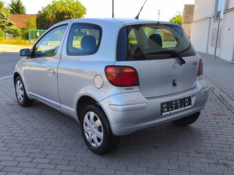 Toyota Yaris 1.0 VVT-i 48kw,2xklíč,1.Maj,127tkm,Klima - 8