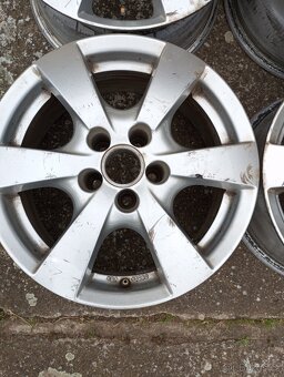 Alu  kola Fiat 6,5Jx15 - 8