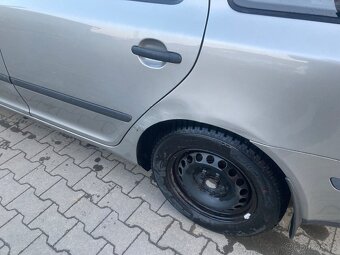 Octavia II tour 1.6 mpi 2011 pouze 115 tis km - 8