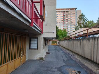 Garáž - Praha - Kobylisy, ul. Čumpelíkova - 8