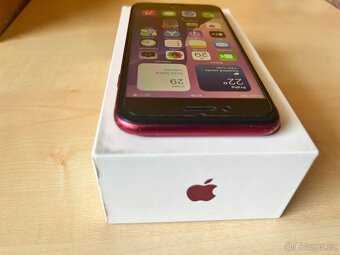 Iphone SE 2020 - 8