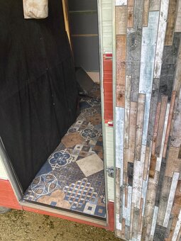 Prodám karavan po rekonstrukci - 8