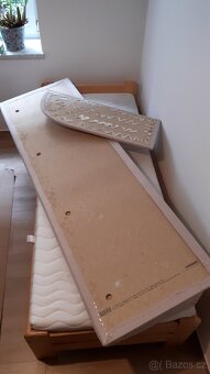 Postel 80x200, masiv borovice + matrace + čalounění - 8