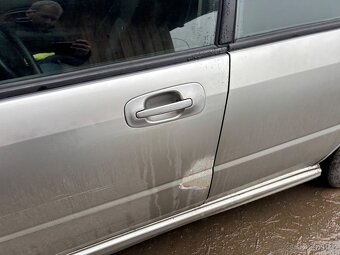 SUBARU Impresa kombi - 8