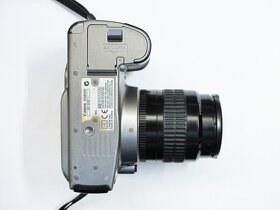 Digitální zrcadlovka Canon EOS 300D (Rebel) - 8