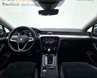 VW Passat Variant Elegance 2.0 TDI 110 kW 7DSG rv.2020 - 8