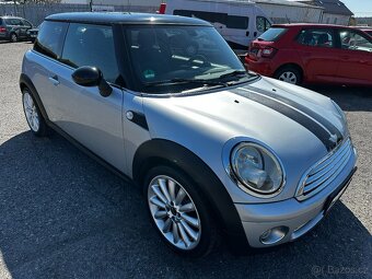 MINI COOPER 1,6i - PANORAMA - TAŽNÉ ZAŘÍZENÍ - 8