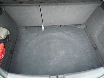 Seat Leon 1.6TDi 77kw(105hp) automat r.v.1/2011 - 8