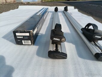 Střešní příčný nosič Thule WingBar + patky - 8