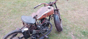 Triumph TWN 500 SV - 8