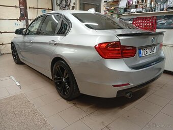 BMW 320D - 8